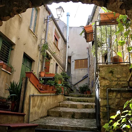 Al Centro Hébergement de vacances Gangi